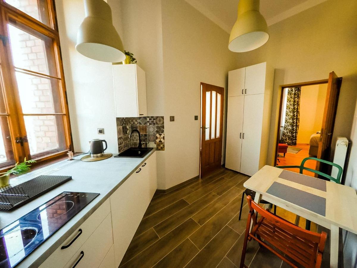 Apartamenty W Wiezy Świdnica Esterno foto